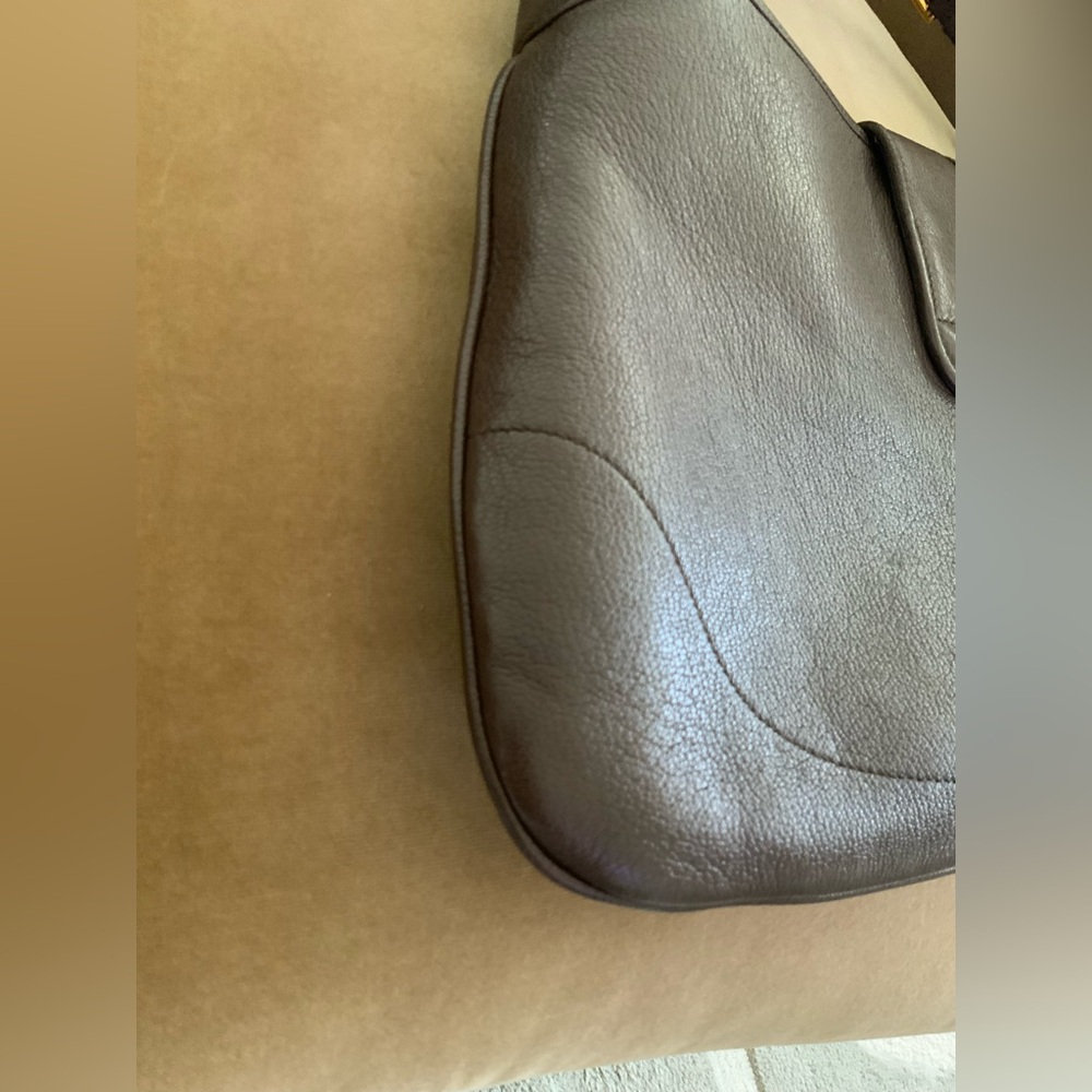 Gucci Aphrodite Medium Shoulder Bag - Picture 14 of 14